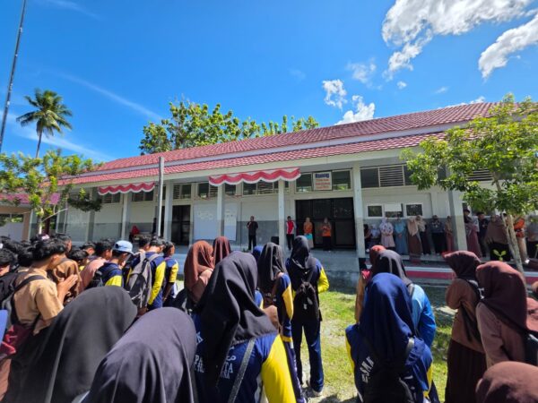 SMKN 3 Ampana Kota Laksanakan Penerimaan Rapor Semester Ganjil Tahun Ajaran 2025